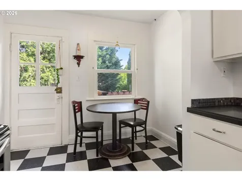 3219 SE Francis Street Portland OR 97202