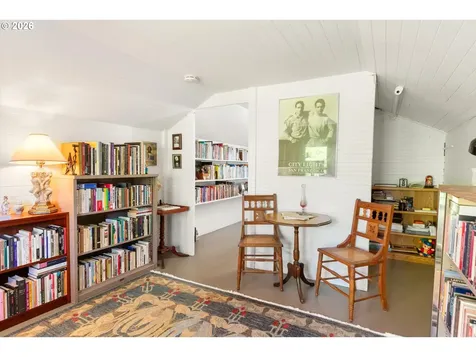 3219 SE Francis Street Portland OR 97202