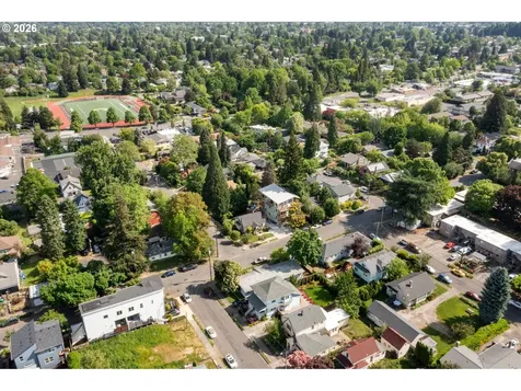 3219 SE Francis Street Portland OR 97202