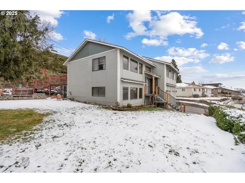 1221 NW Horn Avenue Pendleton OR 97801