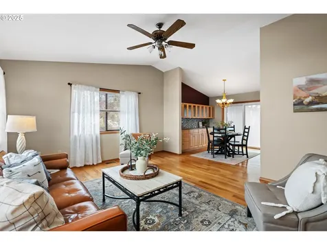 1221 NW Horn Avenue Pendleton OR 97801