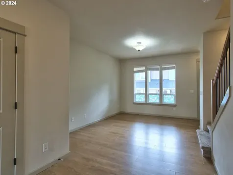 7728 NE Julie Ann Lane Hillsboro OR 97124