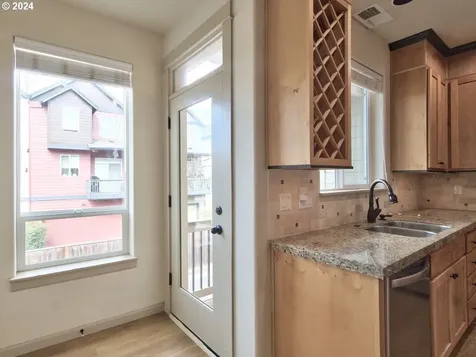 7728 NE Julie Ann Lane Hillsboro OR 97124