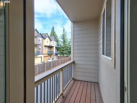 7728 NE Julie Ann Lane Hillsboro OR 97124