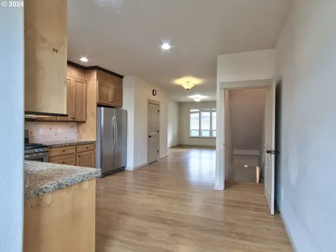 7728 NE Julie Ann Lane Hillsboro OR 97124