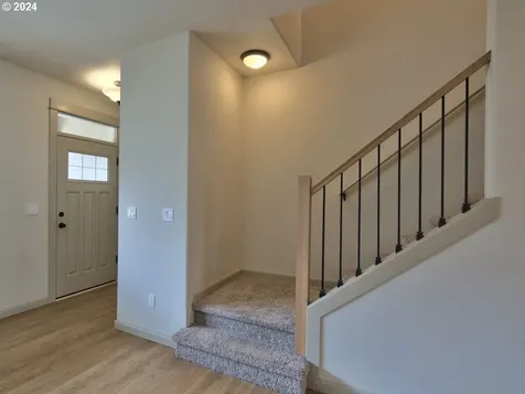 7728 NE Julie Ann Lane Hillsboro OR 97124