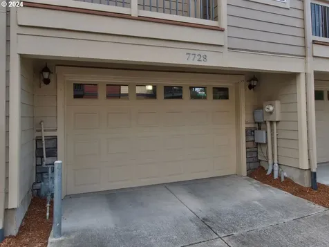 7728 NE Julie Ann Lane Hillsboro OR 97124