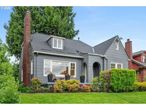 2933 NE 27th Avenue Portland OR 97212