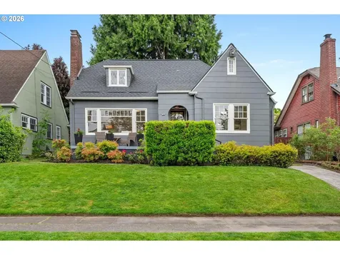 2933 NE 27th Avenue Portland OR 97212