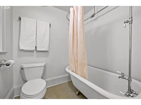 2933 NE 27th Avenue Portland OR 97212