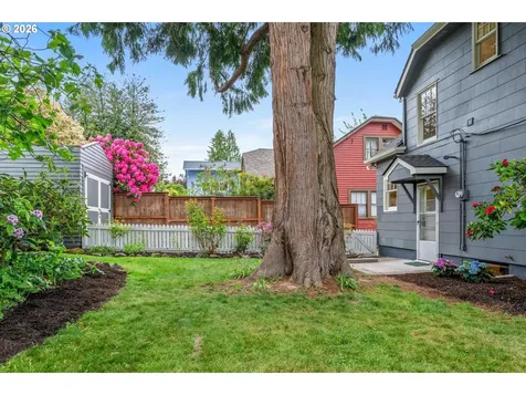 2933 NE 27th Avenue Portland OR 97212
