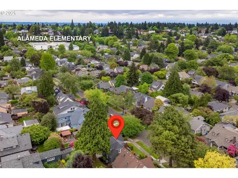 2933 NE 27th Avenue Portland OR 97212