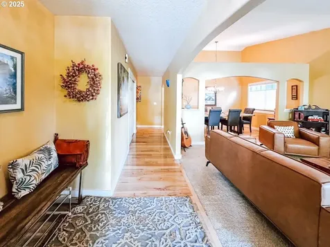 16305 NE 13th Street Vancouver WA 98684