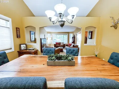 16305 NE 13th Street Vancouver WA 98684
