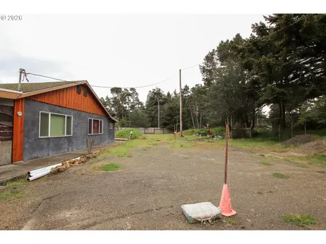1120 Rhododendron Drive Florence OR 97439