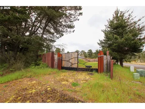 1120 Rhododendron Drive Florence OR 97439