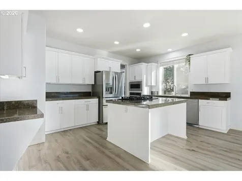 3775 NW Hilton Head Terrace Portland OR 97229