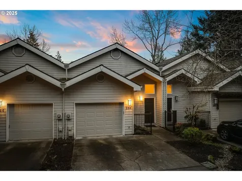 258 Cervantes Lake Oswego OR 97035