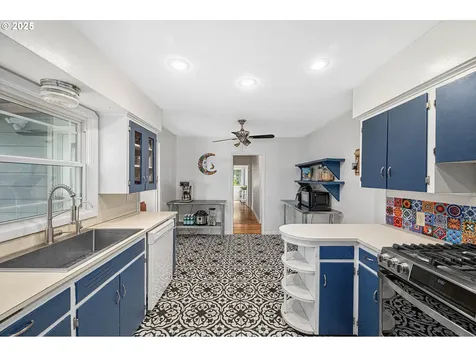1770 SE Miller Avenue Dallas OR 97338