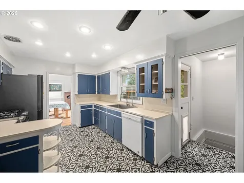 1770 SE Miller Avenue Dallas OR 97338