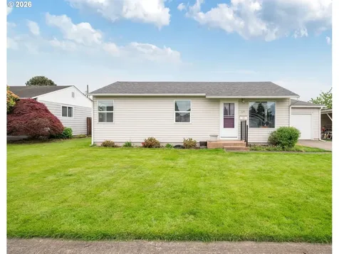 324 Colorado Street Longview WA 98632