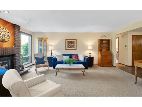 3358 SE Roanoke Court Hillsboro OR 97123