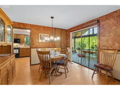 3358 SE Roanoke Court Hillsboro OR 97123