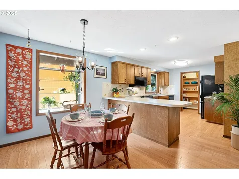 3358 SE Roanoke Court Hillsboro OR 97123