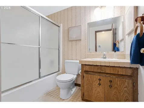 3358 SE Roanoke Court Hillsboro OR 97123
