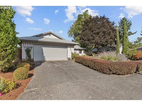 3358 SE Roanoke Court Hillsboro OR 97123