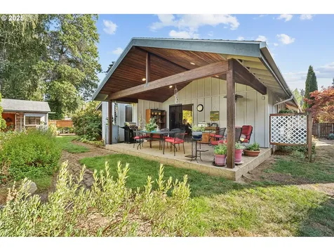 3358 SE Roanoke Court Hillsboro OR 97123