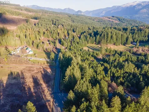 Loop Road Stevenson WA 98648
