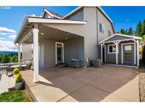 14132 Cleveland Street Oregon City OR 97045