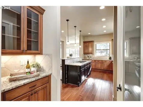 9730 SW Alabama Street Tualatin OR 97062
