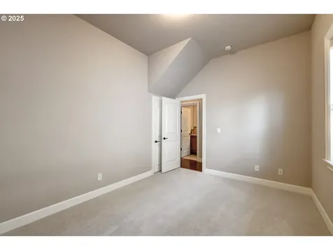 9730 SW Alabama Street Tualatin OR 97062