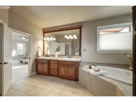 9730 SW Alabama Street Tualatin OR 97062