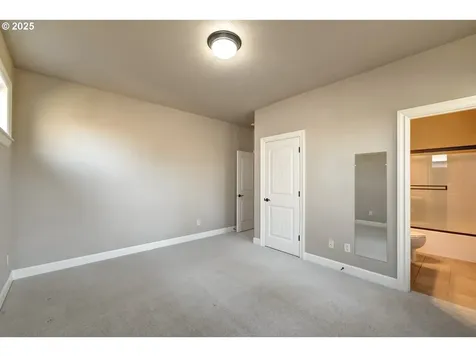 9730 SW Alabama Street Tualatin OR 97062