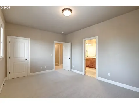 9730 SW Alabama Street Tualatin OR 97062