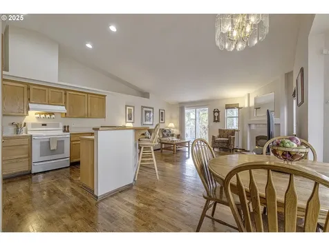 272 NE Lenox Street Hillsboro OR 97124