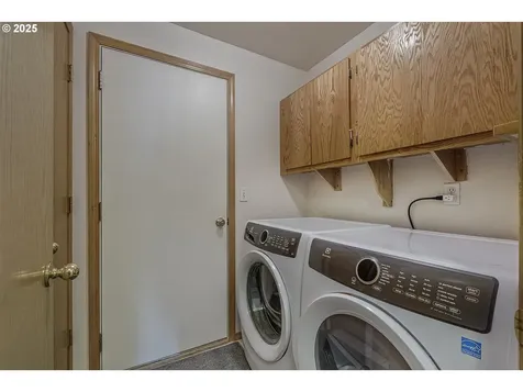 272 NE Lenox Street Hillsboro OR 97124