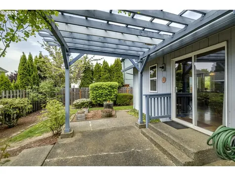 272 NE Lenox Street Hillsboro OR 97124