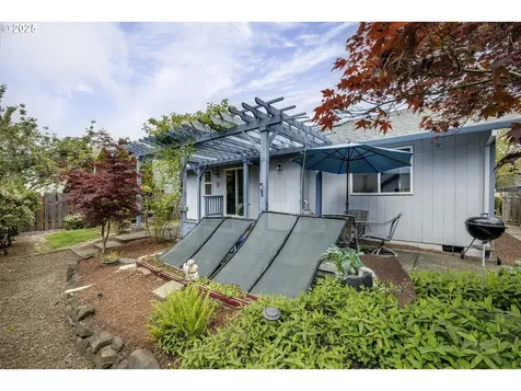 272 NE Lenox Street Hillsboro OR 97124