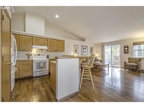 272 NE Lenox Street Hillsboro OR 97124