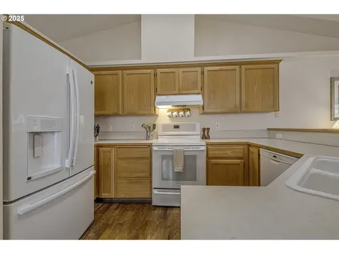 272 NE Lenox Street Hillsboro OR 97124