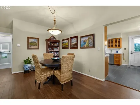 911 1st Avenue Seaside OR 97138