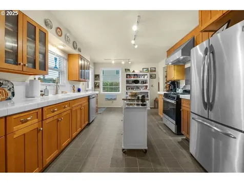 911 1st Avenue Seaside OR 97138