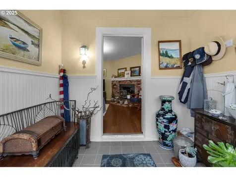 911 1st Avenue Seaside OR 97138