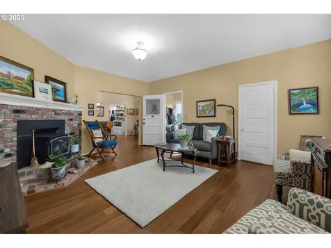 911 1st Avenue Seaside OR 97138