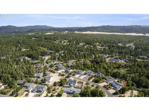 5220 Dunewood Drive Florence OR 97439