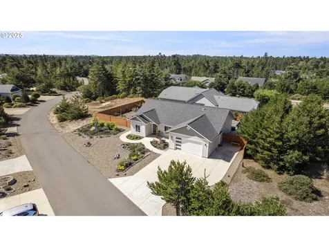 5220 Dunewood Drive Florence OR 97439